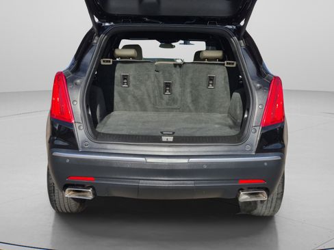 Used 2019 Cadillac XT5 FWD image 9