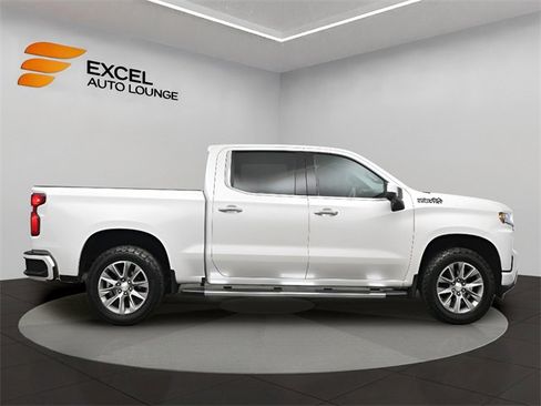Used 2022 Chevrolet Silverado 1500 High Country w/ Safety Package II image 6