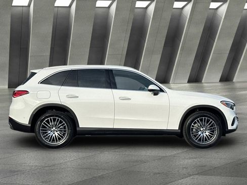 New 2026 Mercedes-Benz GLC 300 4MATIC image 3