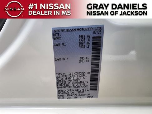 New 2025 Nissan Altima 2.5 SR w/ SR Premium Package image 21
