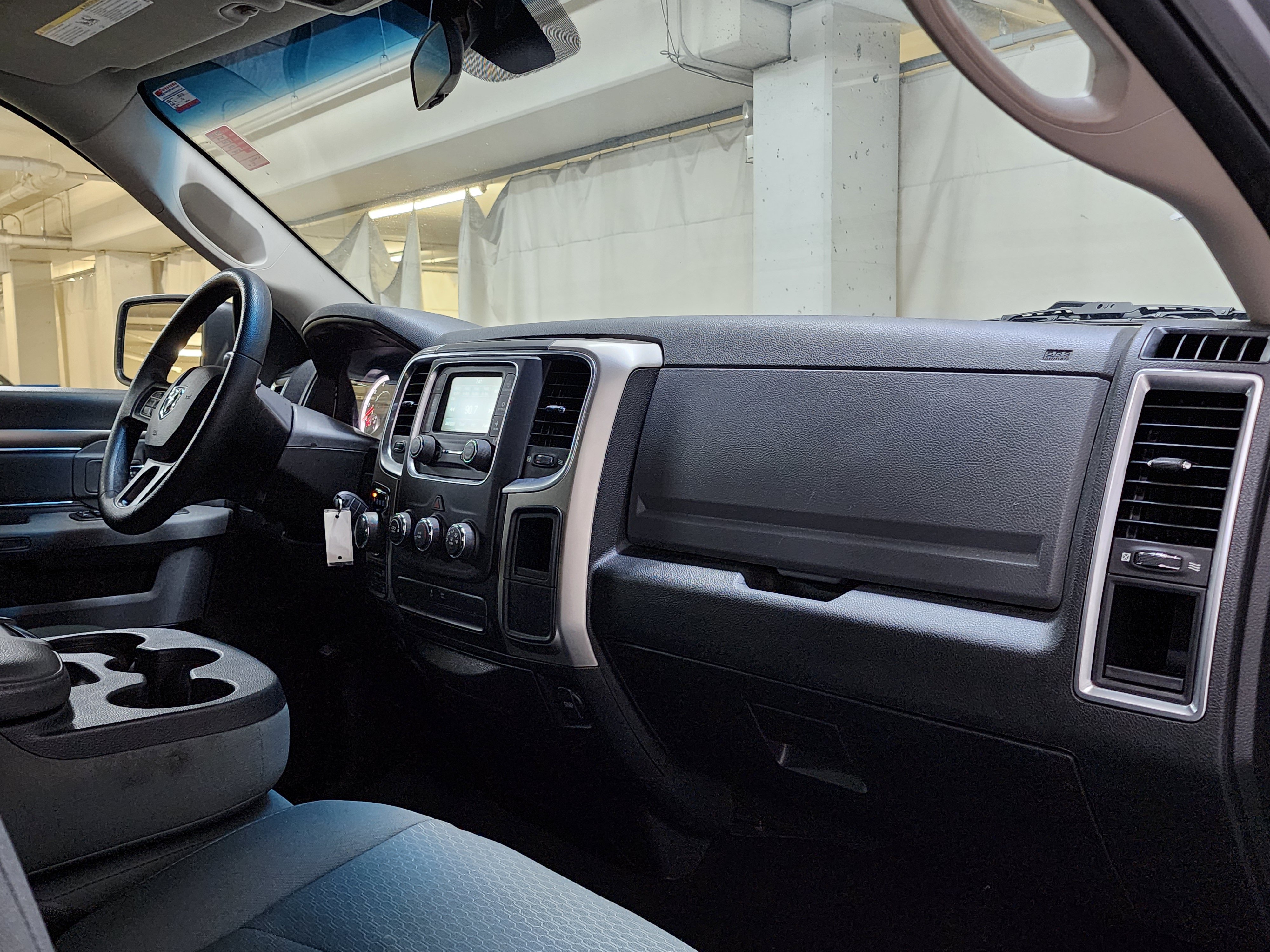 Used 2019 RAM 1500 Classic SLT AWD/4WD image 22