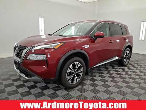 Used 2023 Nissan Rogue SV w/ SV Premium Package image 1