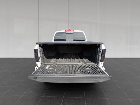 Used 2022 Nissan Frontier PRO-4X AWD/4WD image 19
