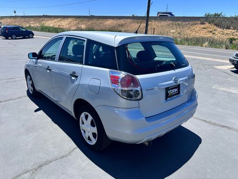Used 2005 Toyota Matrix FWD image 4