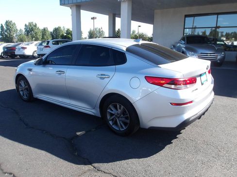 Used 2020 Kia Optima LX FWD image 3