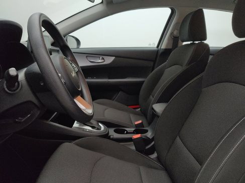 Used 2024 Kia Forte LXS image 17