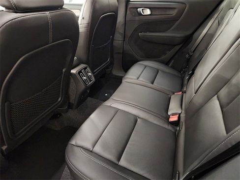 New 2025 Volvo XC40 B5 Core w/ Protection Package Premier image 30