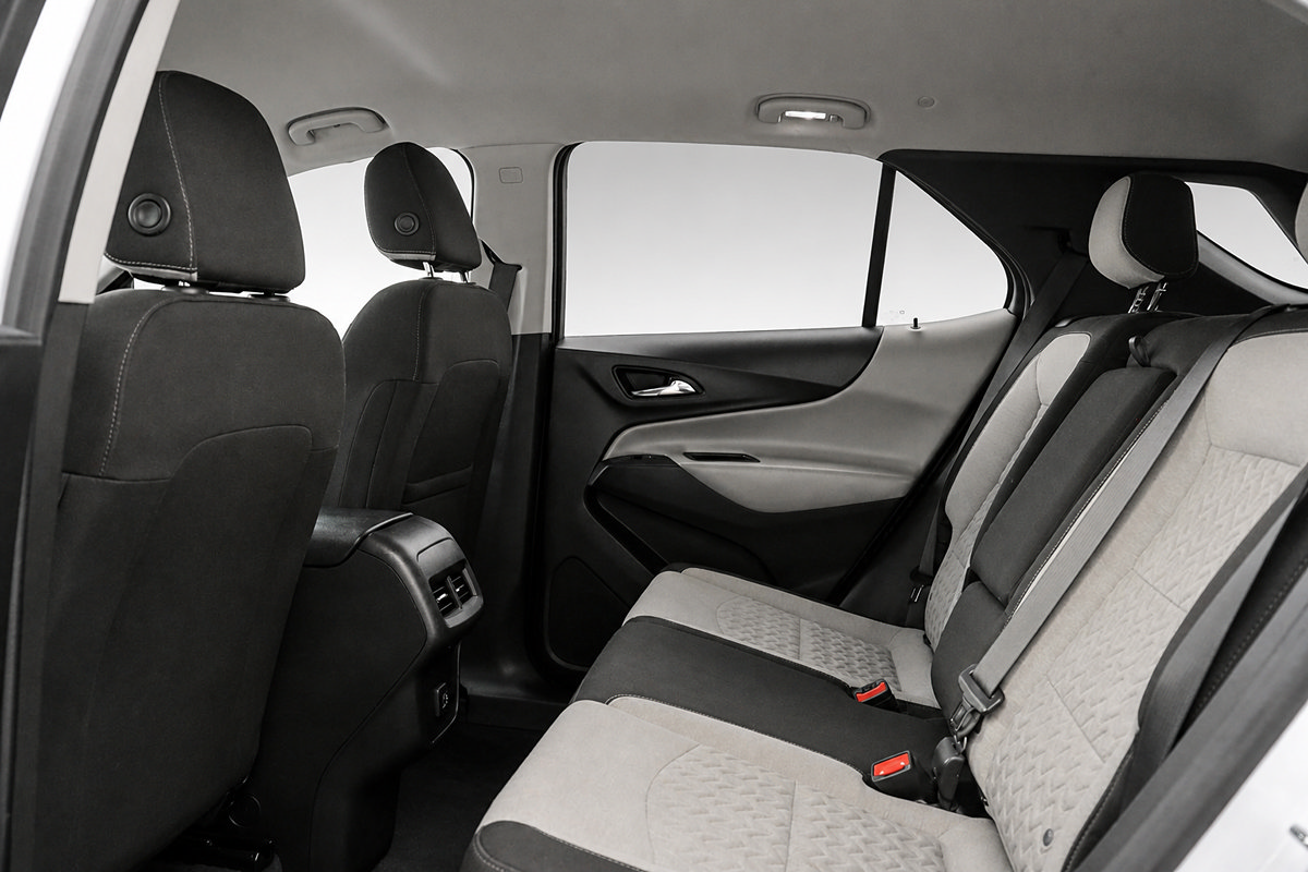 Used 2022 Chevrolet Equinox LT w/ Driver Convenience Package FWD image 17