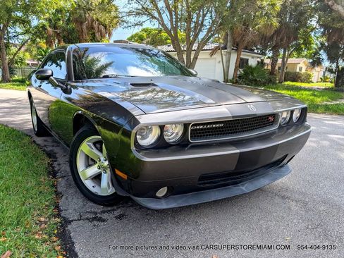 Used 2009 Dodge Challenger R/T image 25
