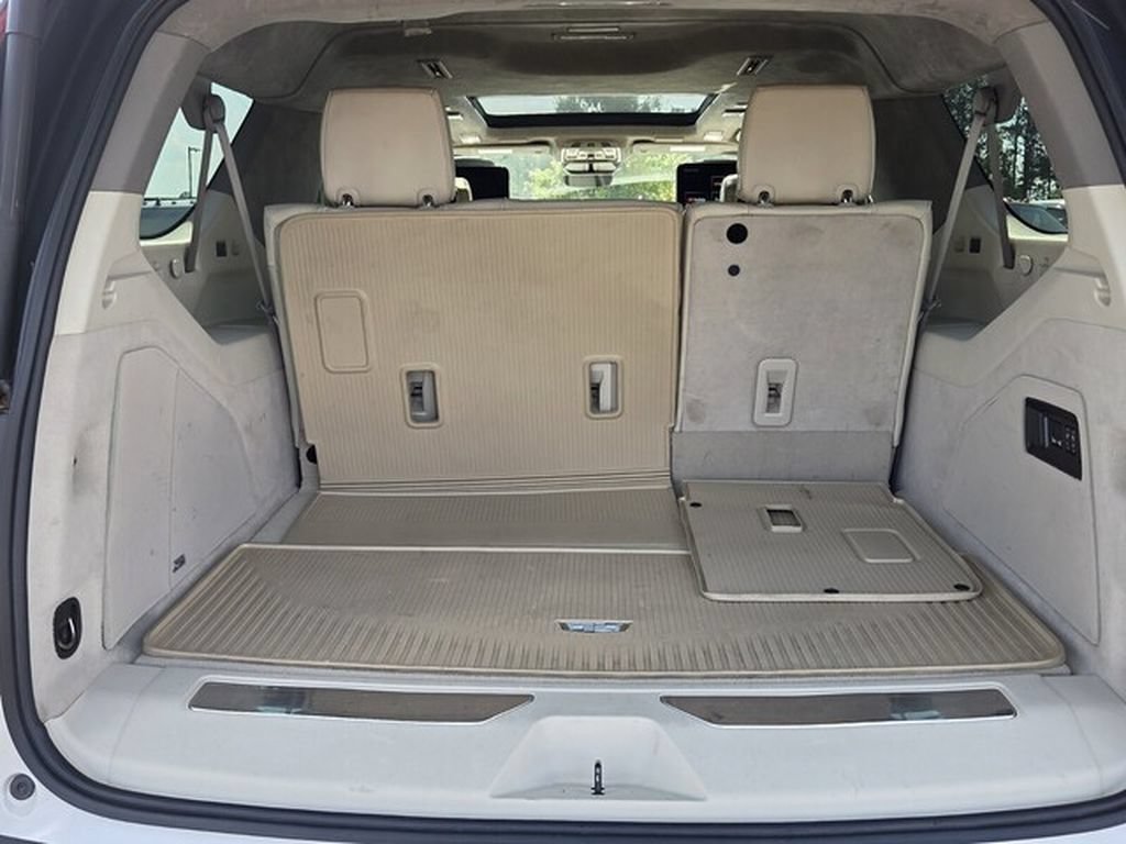 Used 2022 Cadillac Escalade ESV Sport Platinum RWD image 12