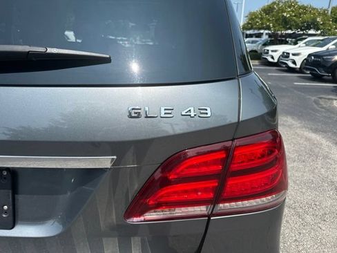 Certified 2018 Mercedes-Benz GLE 43 AMG 4MATIC image 7