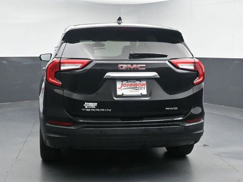 Used 2024 GMC Terrain SLE AWD/4WD image 7