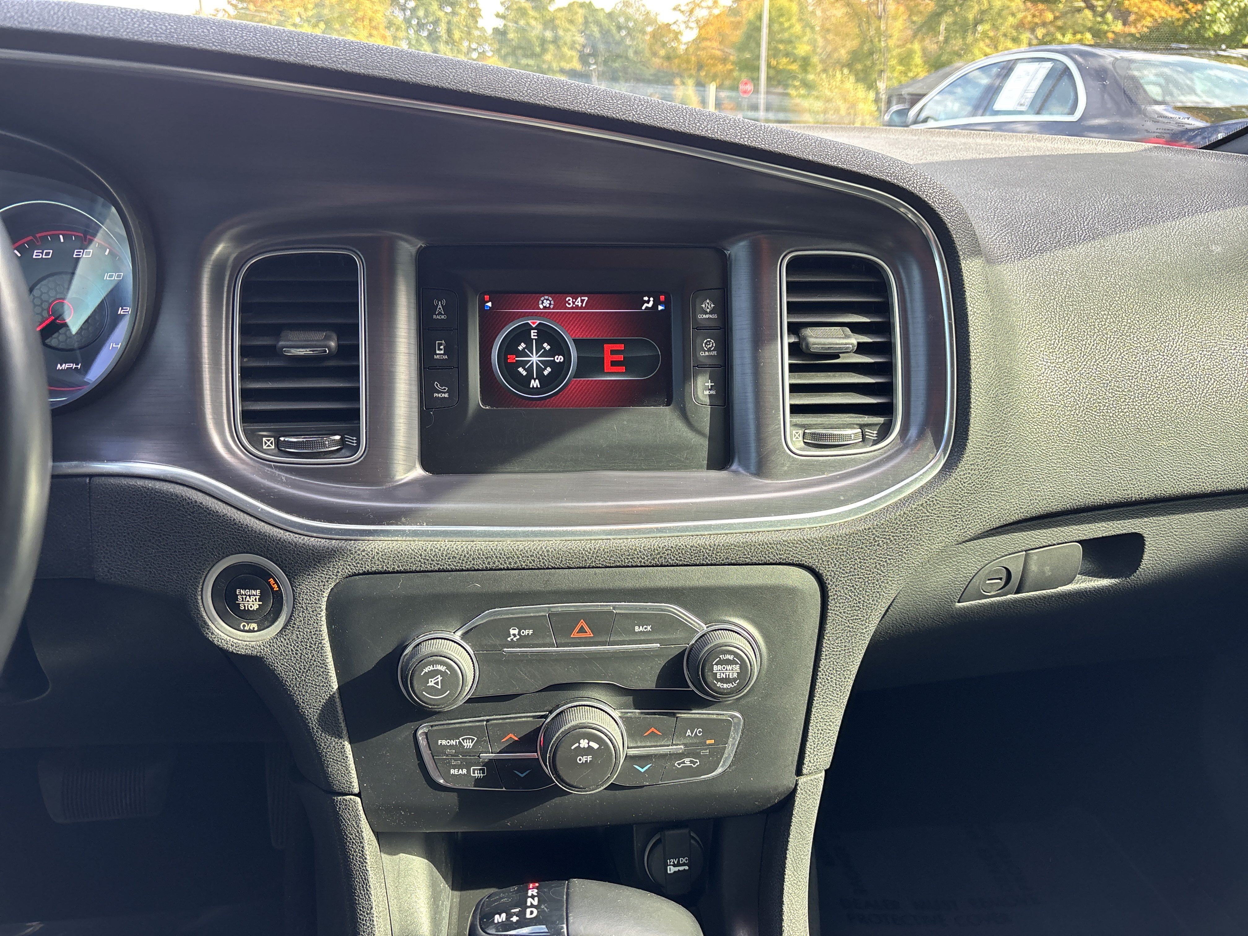 Used 2016 Dodge Charger SE RWD image 20