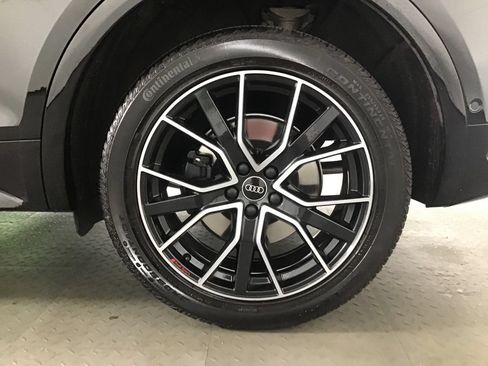 Used 2023 Audi SQ5 Prestige w/ Prestige Package AWD/4WD image 12
