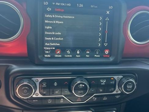 Used 2021 Jeep Gladiator Rubicon AWD/4WD image 45