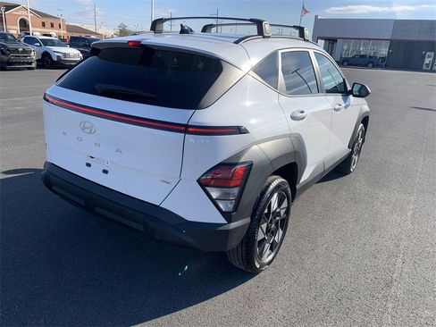 Used 2024 Hyundai Kona SEL image 8