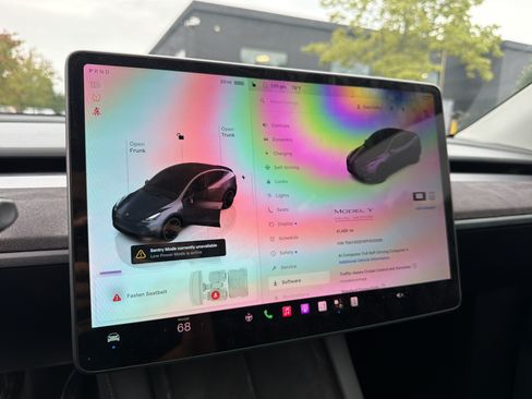 Used 2023 Tesla Model Y Long Range AWD/4WD image 18