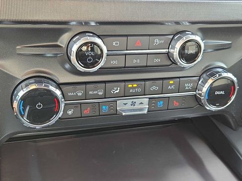New 2026 Ford F250 Platinum AWD/4WD image 24