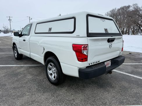Used 2019 Nissan Titan S w/ S Utility Package image 4