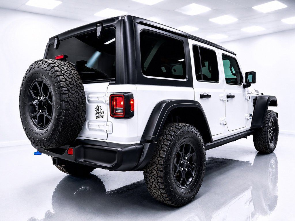 Used 2024 Jeep Wrangler Unlimited AWD/4WD image 5