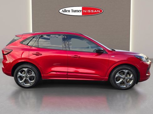 Used 2024 Ford Escape ST-Line w/ Tech Pack #1 FWD image 5