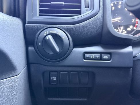 Used 2021 Nissan Titan S w/ S Utility Package image 12