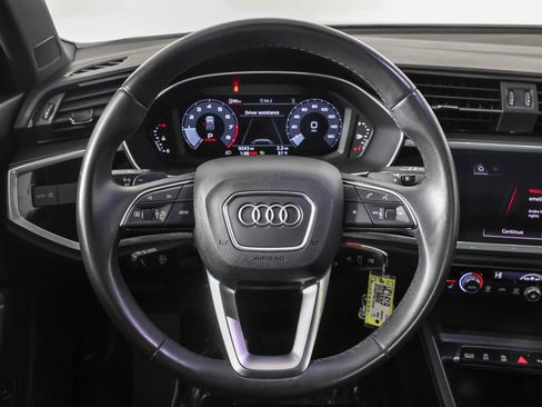 Used 2022 Audi Q3 2.0T Premium w/ Black Optic Sport Package image 28