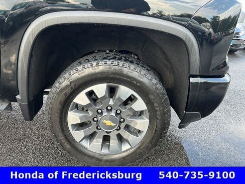 Used 2024 Chevrolet Silverado 2500 Custom w/ Custom Convenience Package AWD/4WD image 30