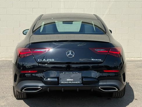 Used 2025 Mercedes-Benz CLA 250 4MATIC w/ AMG Night Package image 8