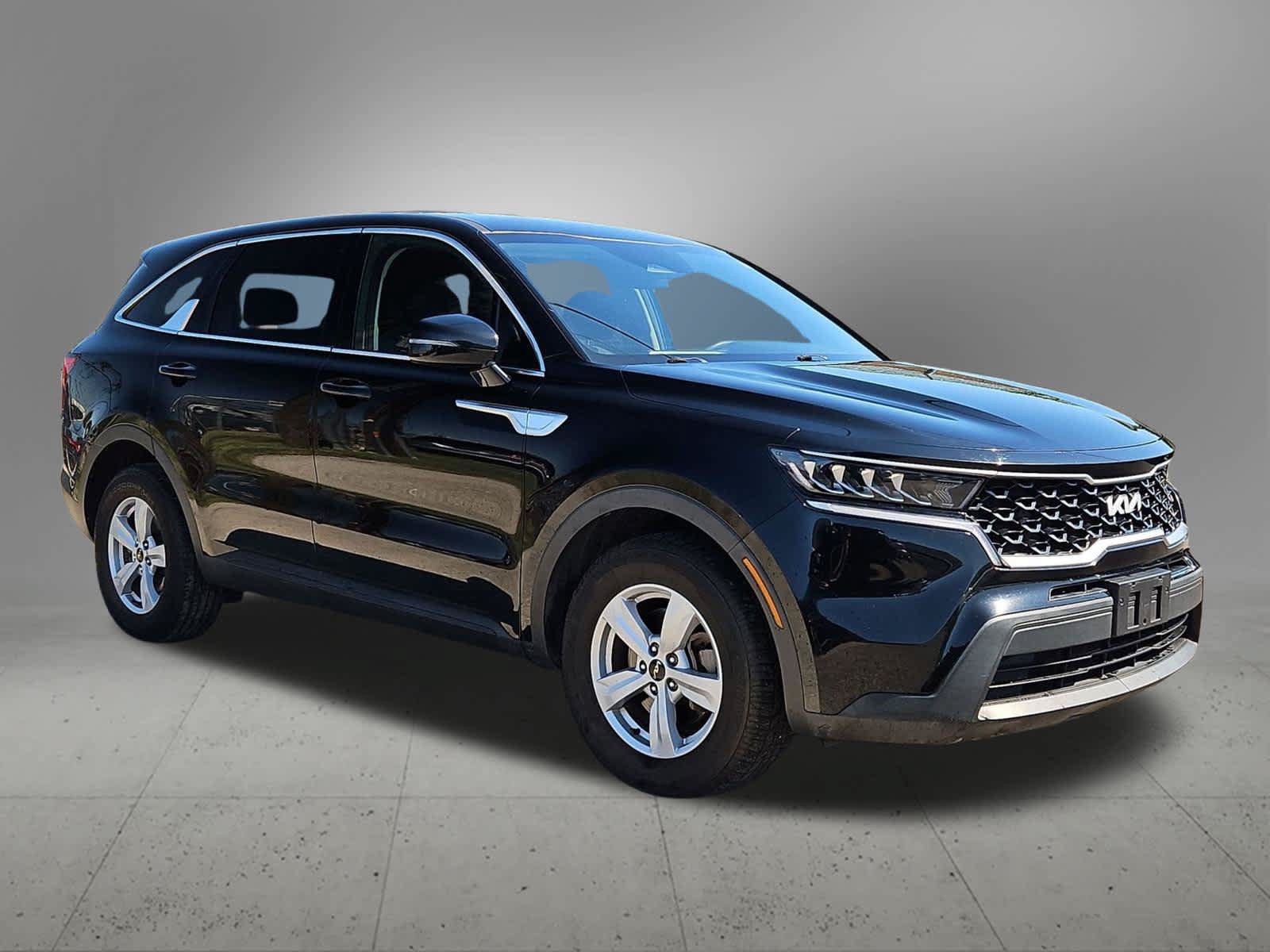 Used 2023 Kia Sorento LX FWD image 8