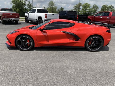 Used 2022 Chevrolet Corvette Stingray Premium Cpe w/ Battery Protection Package RWD image 8
