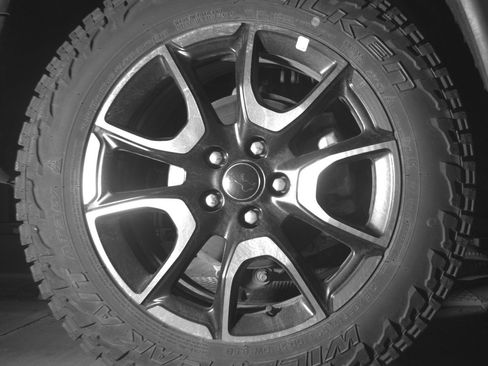 Used 2025 Jeep Compass Trailhawk image 15