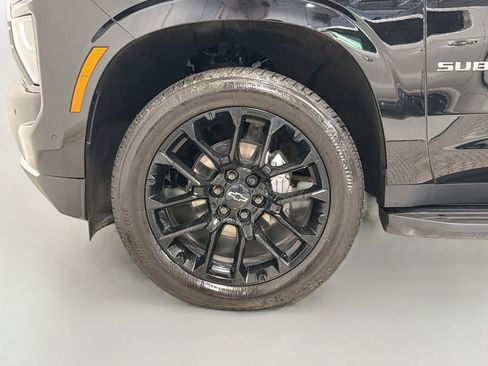 Used 2026 Chevrolet Suburban LT w/ Comfort Package AWD/4WD image 34