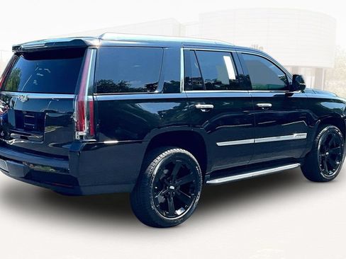 Used 2020 Cadillac Escalade Luxury AWD/4WD image 6
