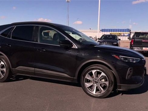 Used 2024 Ford Escape Platinum image 3