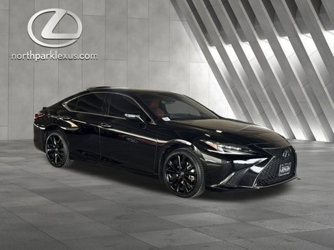 Certified 2022 Lexus ES 350 F Sport image 5