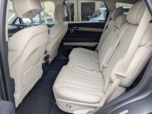 Used 2023 Genesis GV80 2.5T w/ Prestige Package image 12