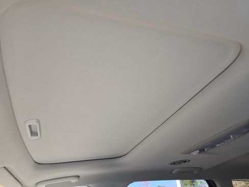 New 2025 Kia Telluride S image 25