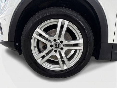Used 2020 Mercedes-Benz GLB 250 4MATIC w/ Premium Package image 51