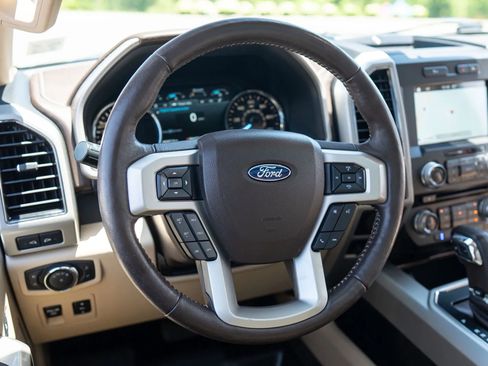Used 2018 Ford F150 Lariat w/ Equipment Group 502A Luxury AWD/4WD image 37
