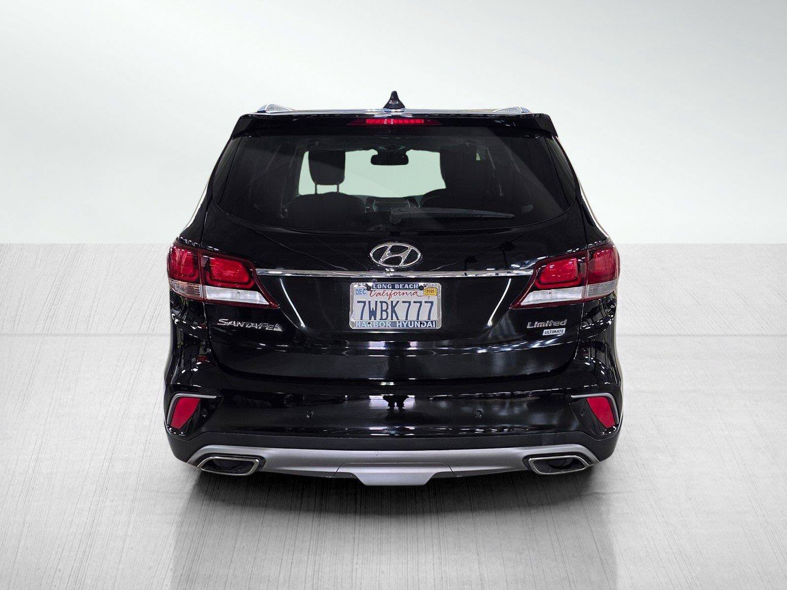 Used 2017 Hyundai Santa Fe Limited FWD image 6