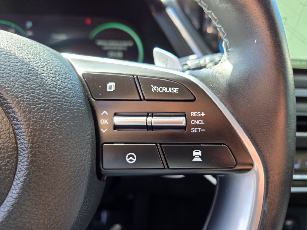 Used 2023 Hyundai Sonata Limited w/ Cargo Package FWD image 21