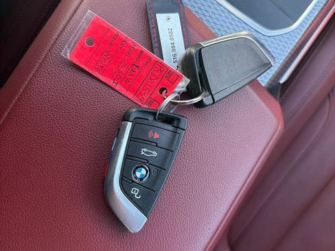 Used 2023 BMW 330i xDrive Sedan w/ M Sport Package image 30