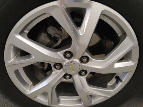 Used 2020 Chevrolet Equinox LT FWD image 31