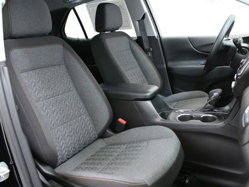 Certified 2024 Chevrolet Equinox LT w/ LPO, Floor Liner Package AWD/4WD image 30