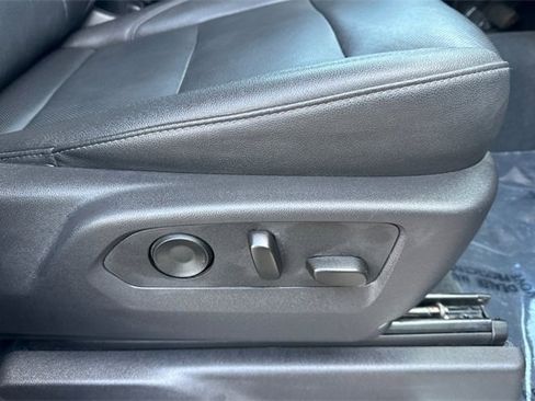 Used 2025 GMC Sierra 1500 SLT image 23