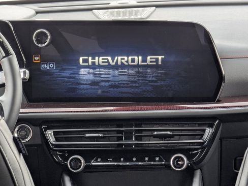 New 2026 Chevrolet Traverse RS w/ LPO, Floor Liner Package image 23