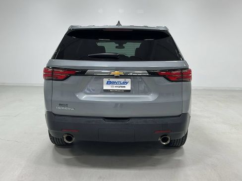 Used 2023 Chevrolet Traverse LS w/ Safety Package FWD image 5