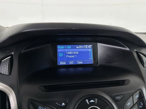 Used 2014 Ford Focus SE FWD image 14