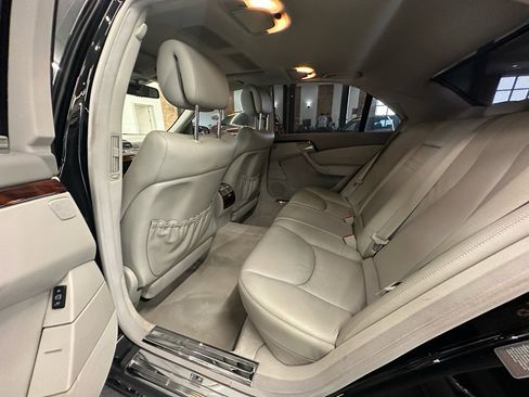 Used 2006 Mercedes-Benz S 500 4MATIC image 16